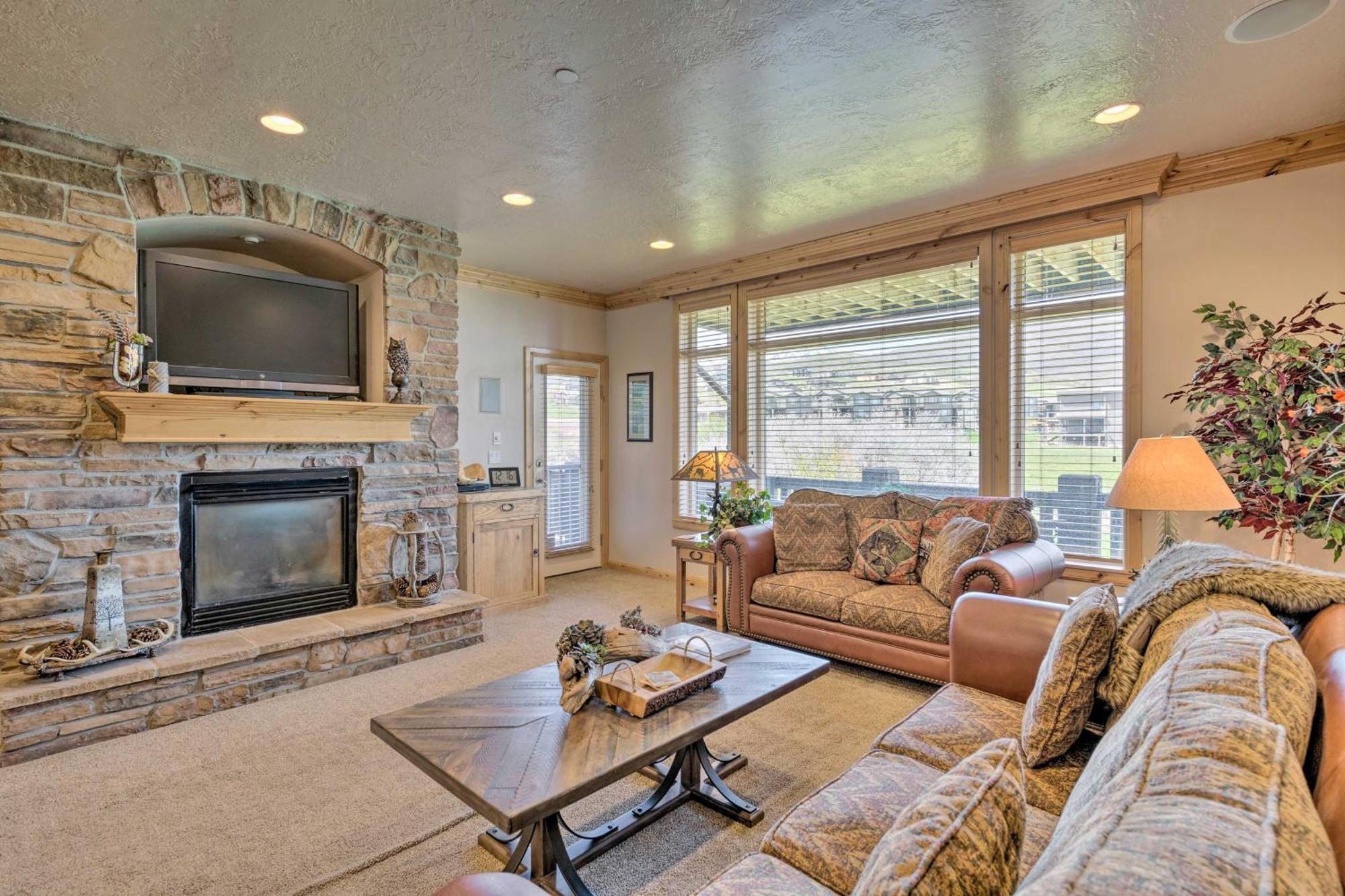 High-End Huntsville Condo With Private Hot Tub! Εξωτερικό φωτογραφία